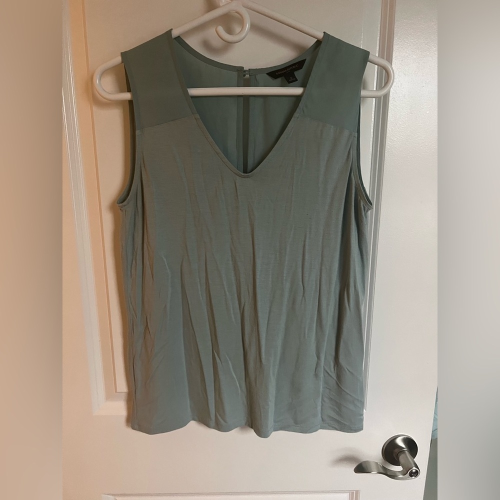 Banana Republic Women's Sleeveless Top in Soft Blue